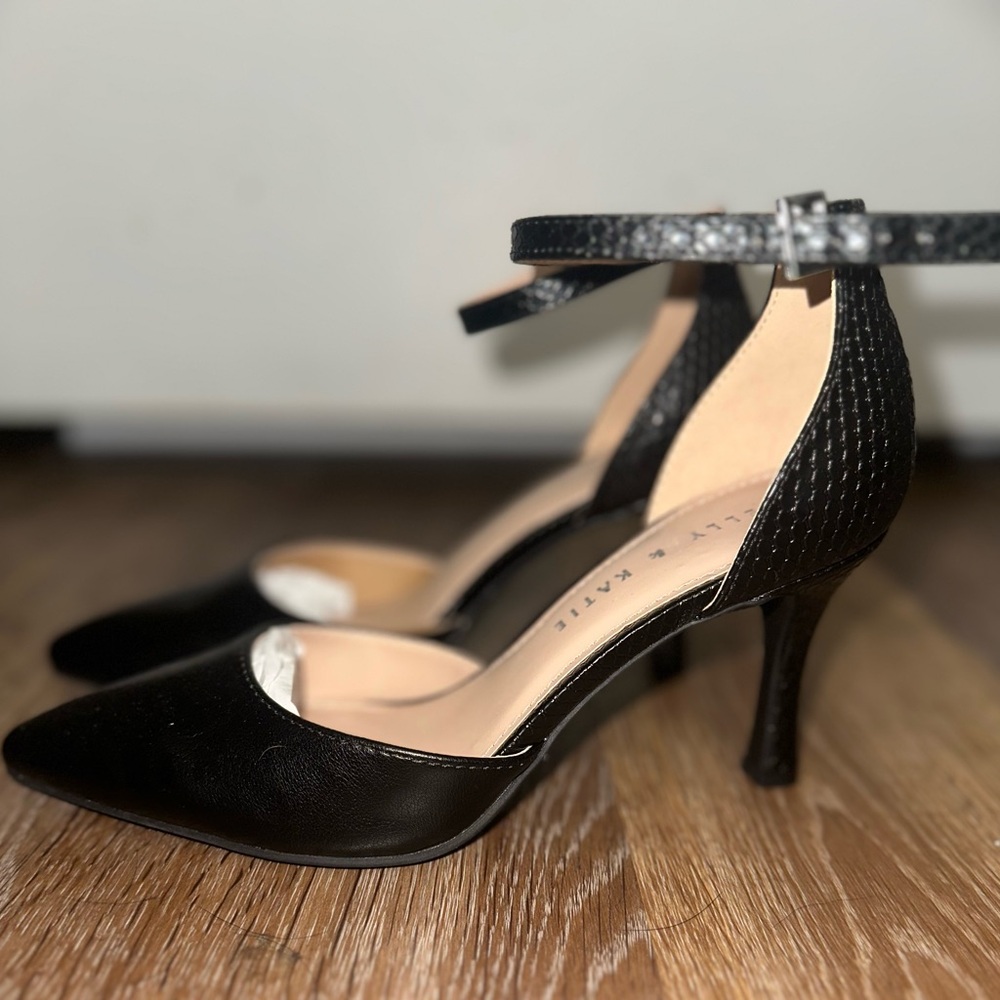 Kelly & Katie Black Heels with Ankle Strap